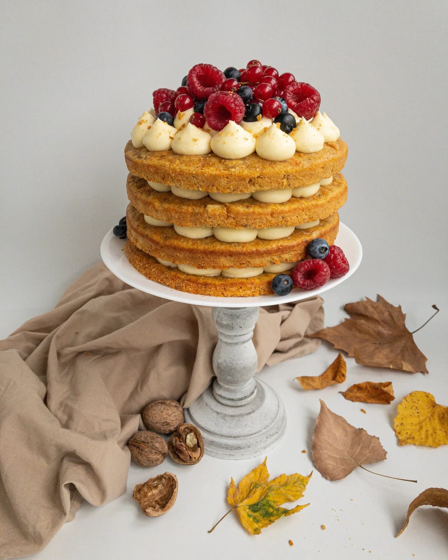 Tort de morcovi si crema de branza