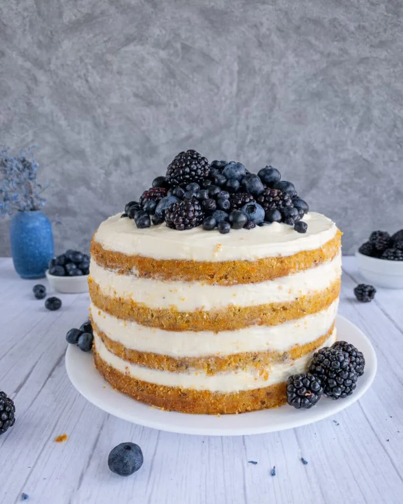 tort cu morcovi si crema de branza